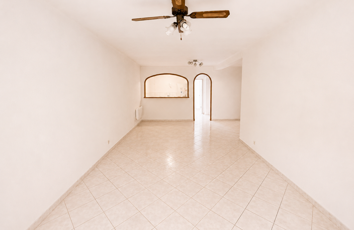 T2 de 60 m2 Le Pradet RDC jardin terrasse — photo 3