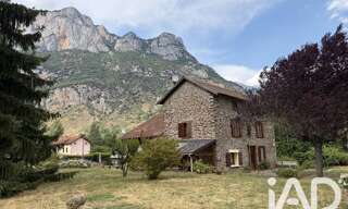 Maison 6 Pièces 110 m² à vendre à Aulos-Sinsat (09310)
