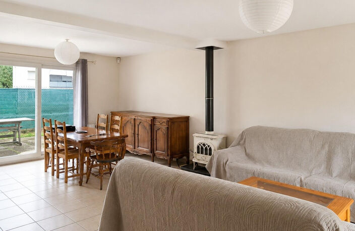 MAISON MEUBLÉE 4 PIÈCES   96 m2   VÉZERONCE-CURTIN — photo 4