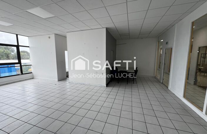 Local commercial de 88 m2 avec vitrine — photo 4