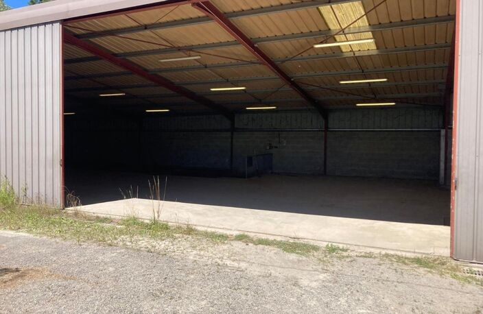 Hangar commercial très bon état et fonctionnel — photo 4