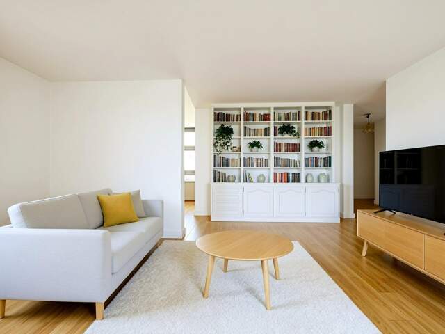 APPARTEMENT A RENOVER 90M² EN LISIERE DE MONTREUIL — photo du bien