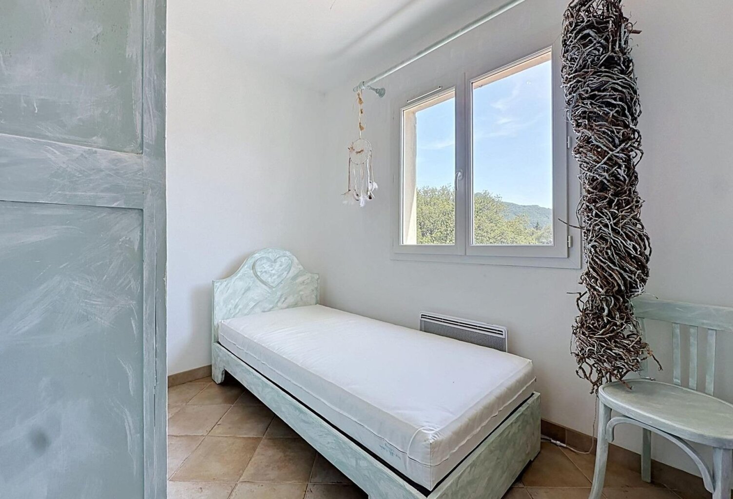 Une villa contemporaine aux prestations haut de gamme, offrant de beaux volumes dans un environnement calme et recherché. — photo 1