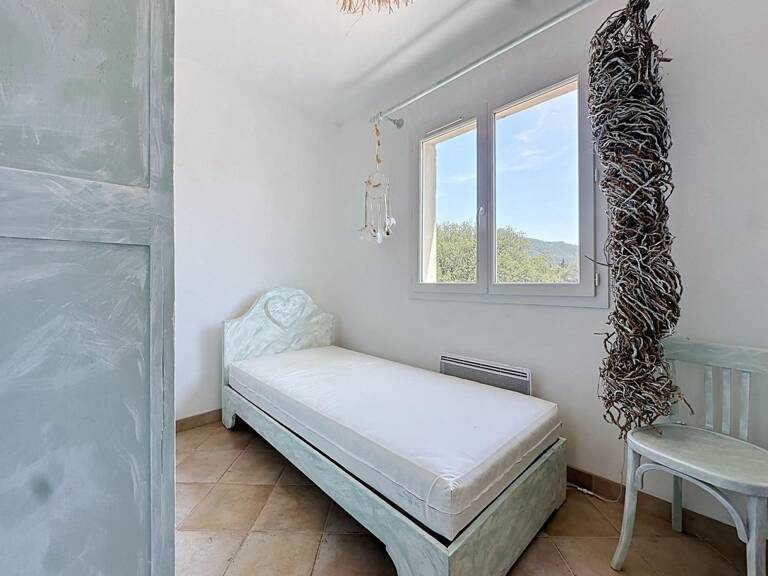Une villa contemporaine aux prestations haut de gamme, offrant de beaux volumes dans un environnement calme et recherché. — photo 1