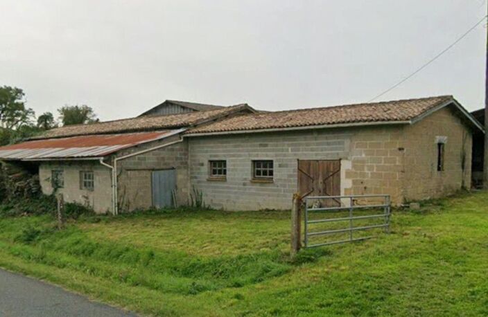 Grange a rénover avec terrain de 5000m² — photo 2