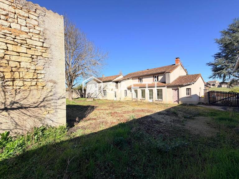 Grande maison T7 166m2 classe D avec dépendances — photo 1