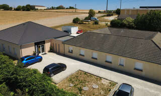 Bureau  590 m² à vendre à Sainte-Maure (10150)
