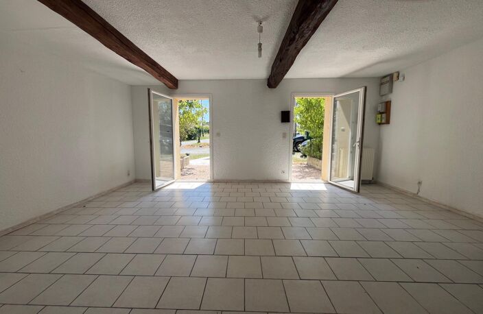 Maison en pierre, 3 chambres. — photo 2