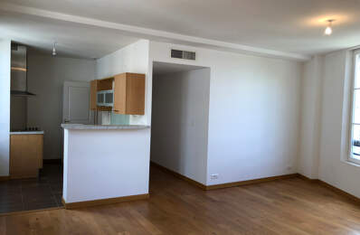 T III +CAVE + garage POITIERS - 3 pièce(s) - 81.19 m2 — photo du bien
