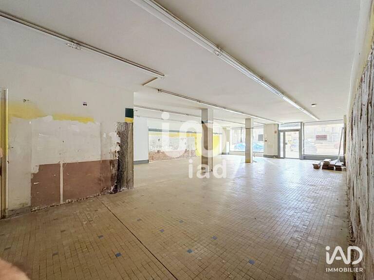 Location Boutique/Local commercial 179 m&sup2; — photo 1