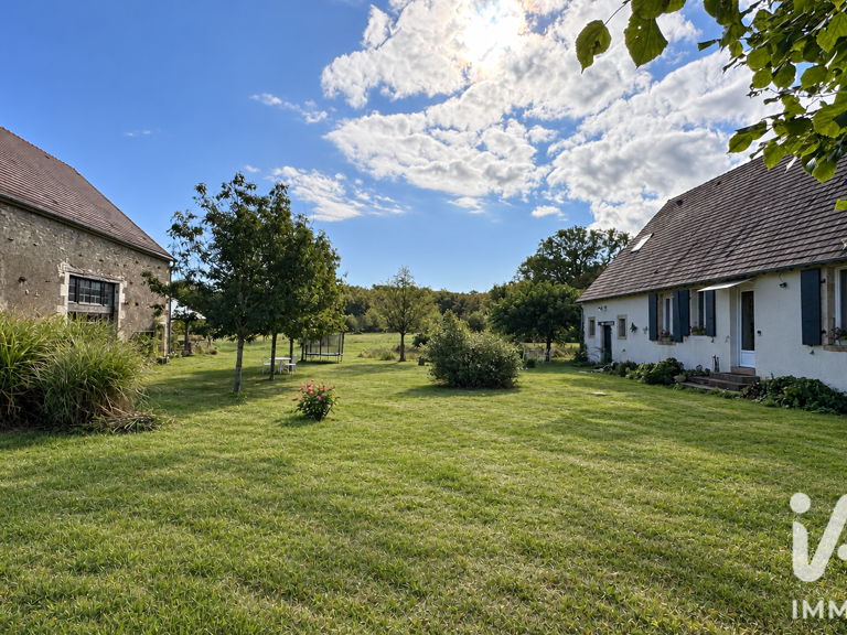 Vente Maison/villa 11 pièces — photo 1