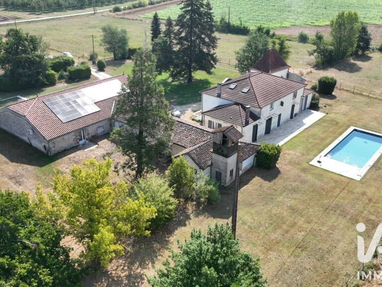 Vente Maison de campagne 14 pièces — photo 1