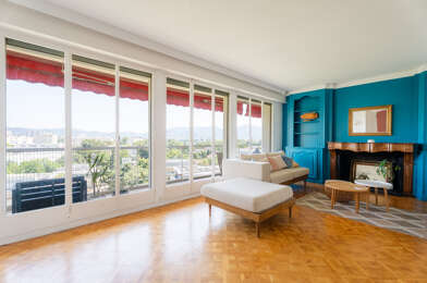Appartement 5 pièces 3013 €