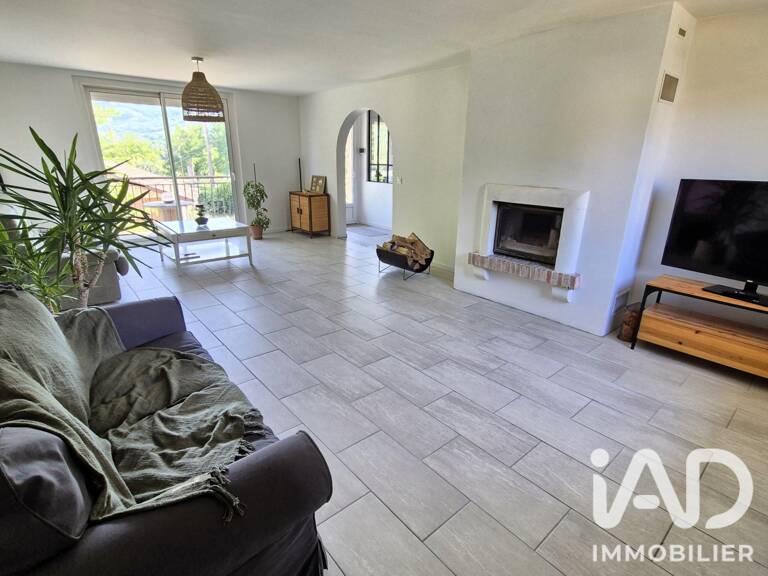Vente Maison/villa 8 pièces — photo 1