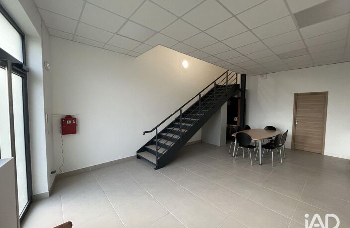 Vente Local d'activités 601 m&sup2; — photo 2