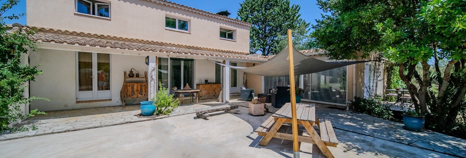 Maison 8 Pièces 236 m² à vendre à Vias (34450)