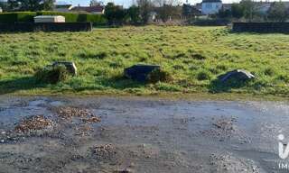 Terrain  400 m² à vendre à Les Landes-Genusson (85130)