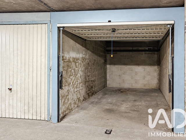 Vente Garage 11 m&sup2; — photo du bien
