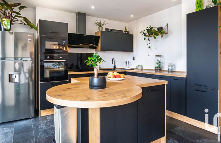 Vente Maison de ville 8 pièces — photo 3