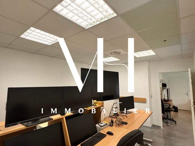 Location Bureaux 60 m&sup2; — photo du bien