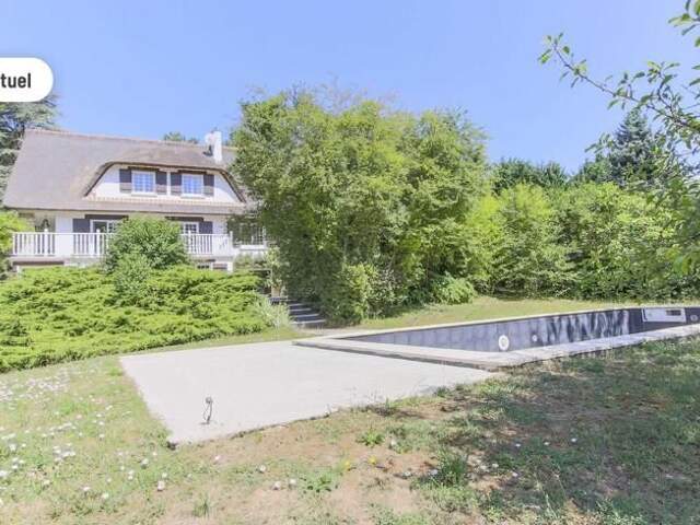 Maison 7 pièces 232 m² à Maule — photo du bien