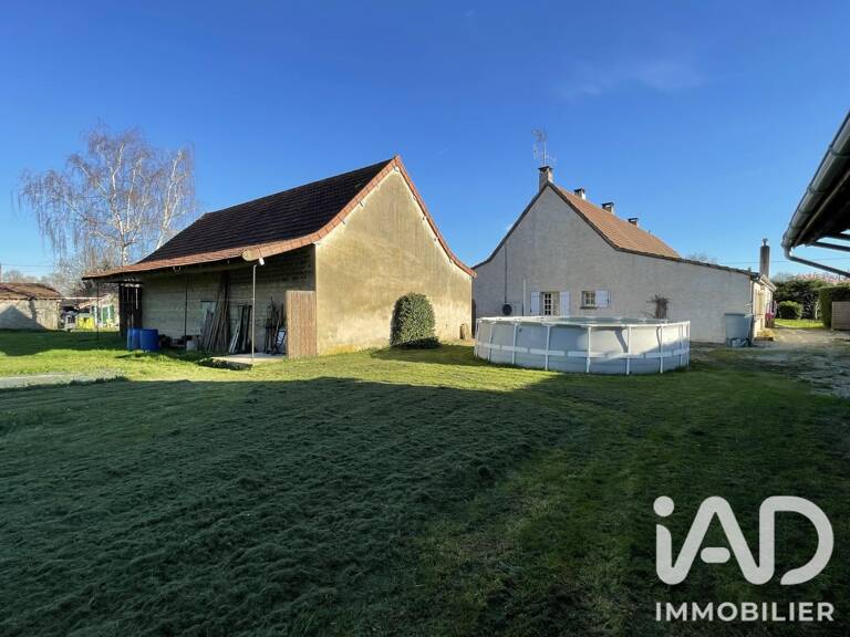 Vente Maison/villa 8 pièces — photo 1