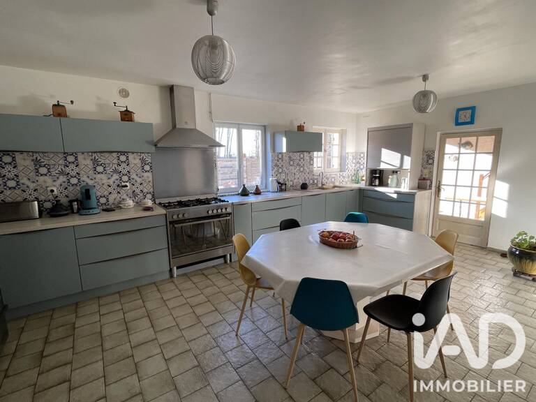 Vente Maison/villa 8 pièces — photo 1