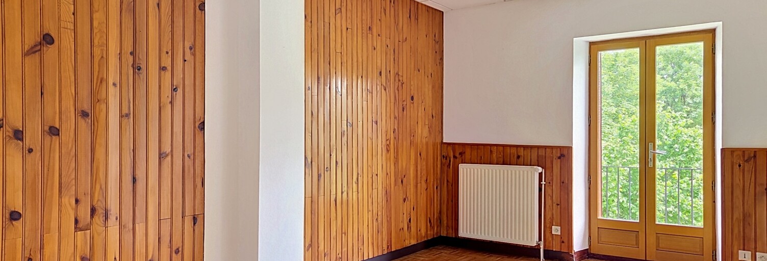 Immeuble  245 m² à vendre à Longchaumois (39400)