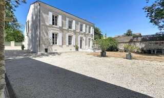 Maison 9 Pièces 210 m² à vendre à Cram-Chaban (17170)