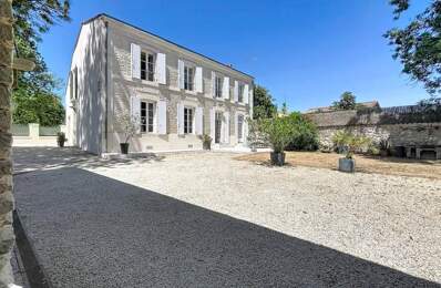 Maison en pierre de 9 pièces principales — photo du bien