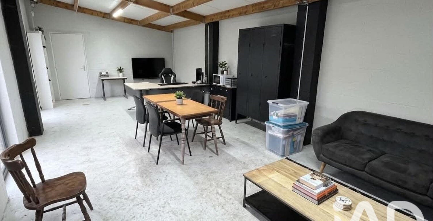 Vente Garage 477 m&sup2; — photo 1