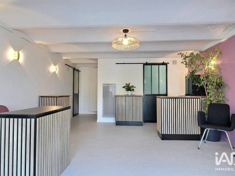 Location Local d'activités 60 m&sup2; — photo 1