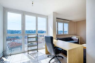 Appartement 3 pièces 197172 €