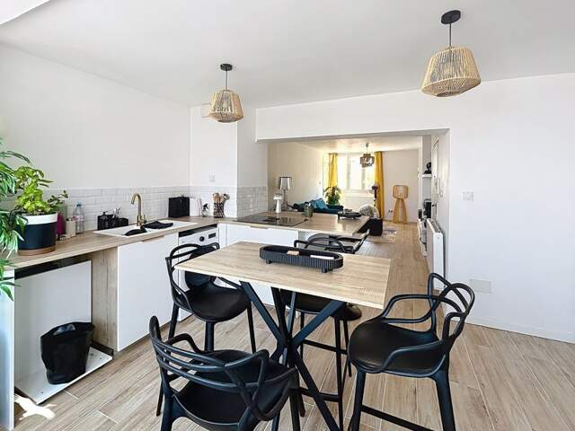 Appartement 3 pièces 70 m² à Sète — photo du bien