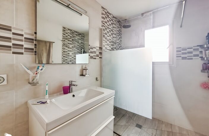 Contemporaine de 5 pièces principales — photo 5