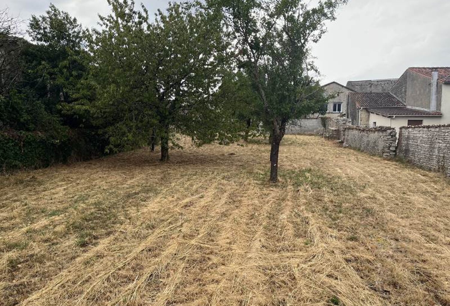 Terrain à bâtir de 0 pièces principales — photo 1