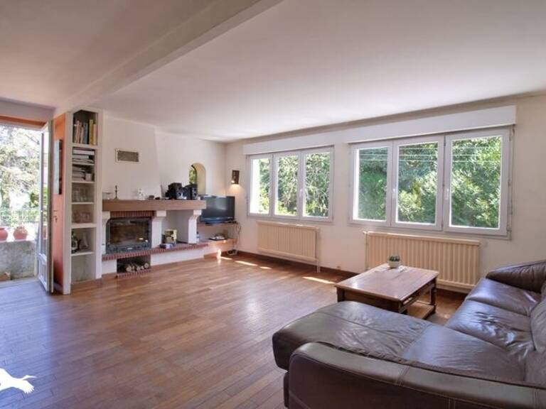 Maison en pierre de 4 pièces principales — photo 1
