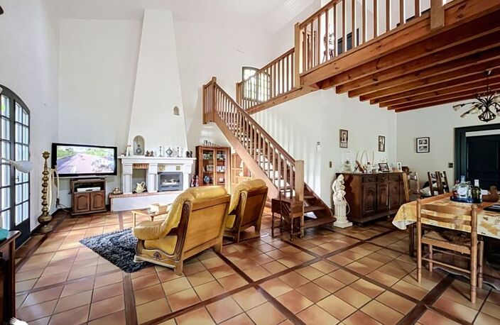 Vente maison 6 pièces 177 m² Saint-Yaguen (40400) — photo 4