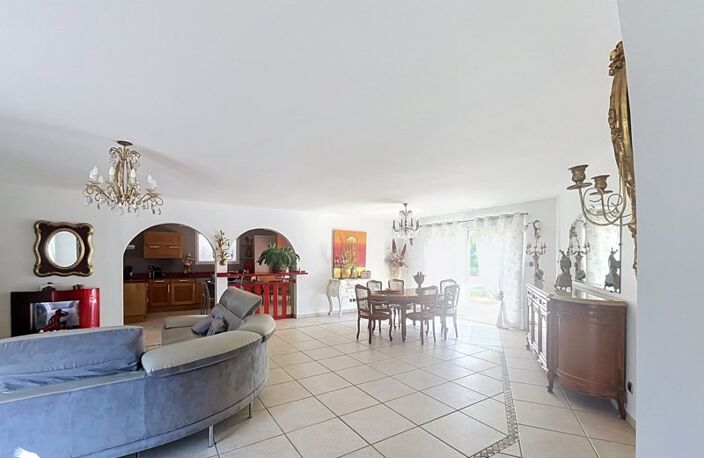 Vente maison 5 pièces 156 m² Eaunes (31600) — photo 2