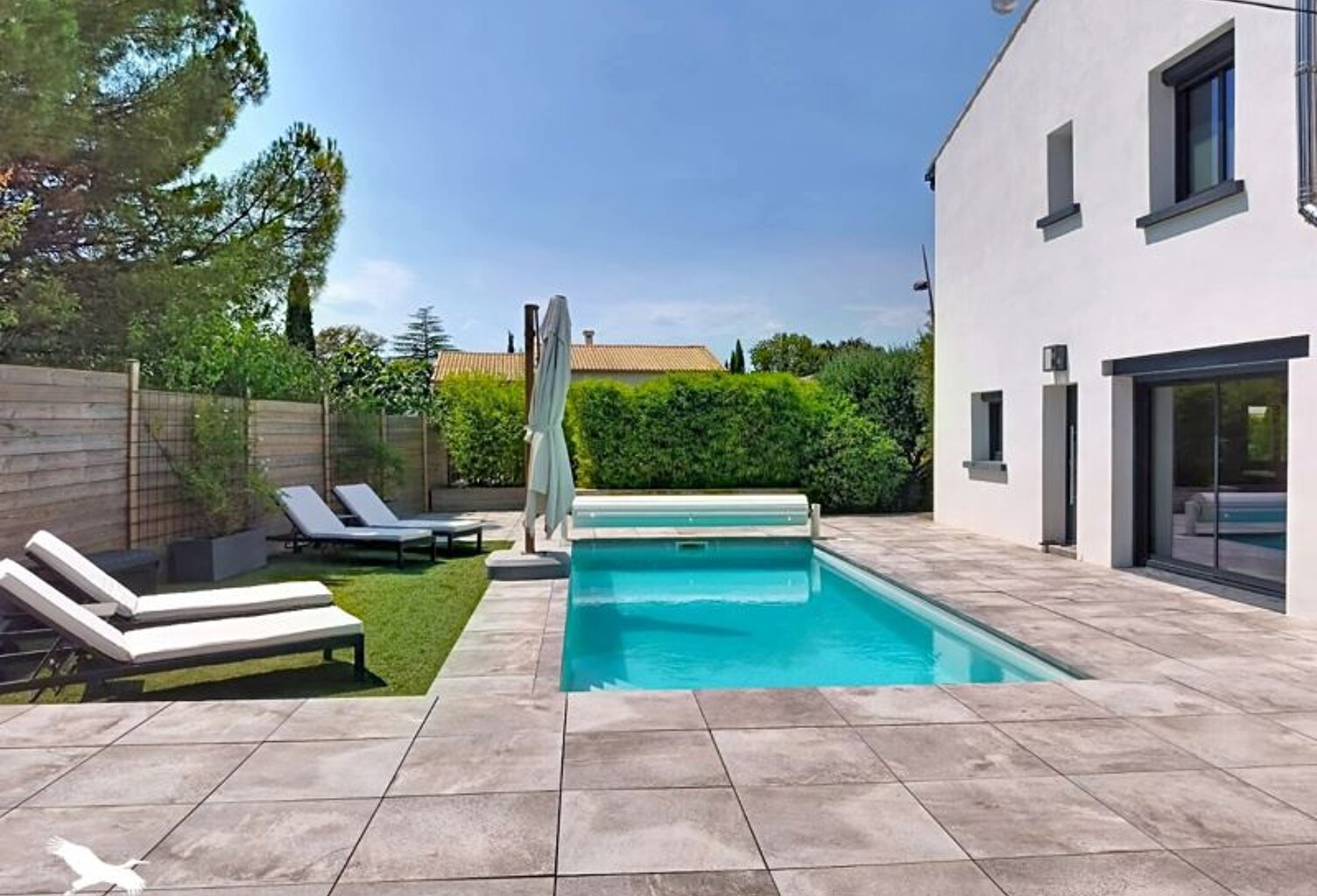 Villa de 6 pièces principales — photo 1