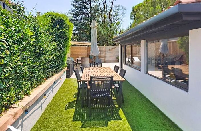 Villa de 6 pièces principales — photo 2
