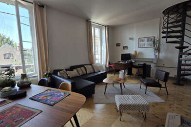 Appartement 4 pièces 937 €