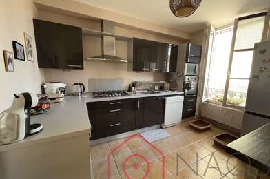 Appartement 6 pièces 225000 €