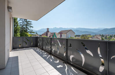 Corenc  T3 de 68 m² avec terrasse, vue montagnes et garage e — photo du bien