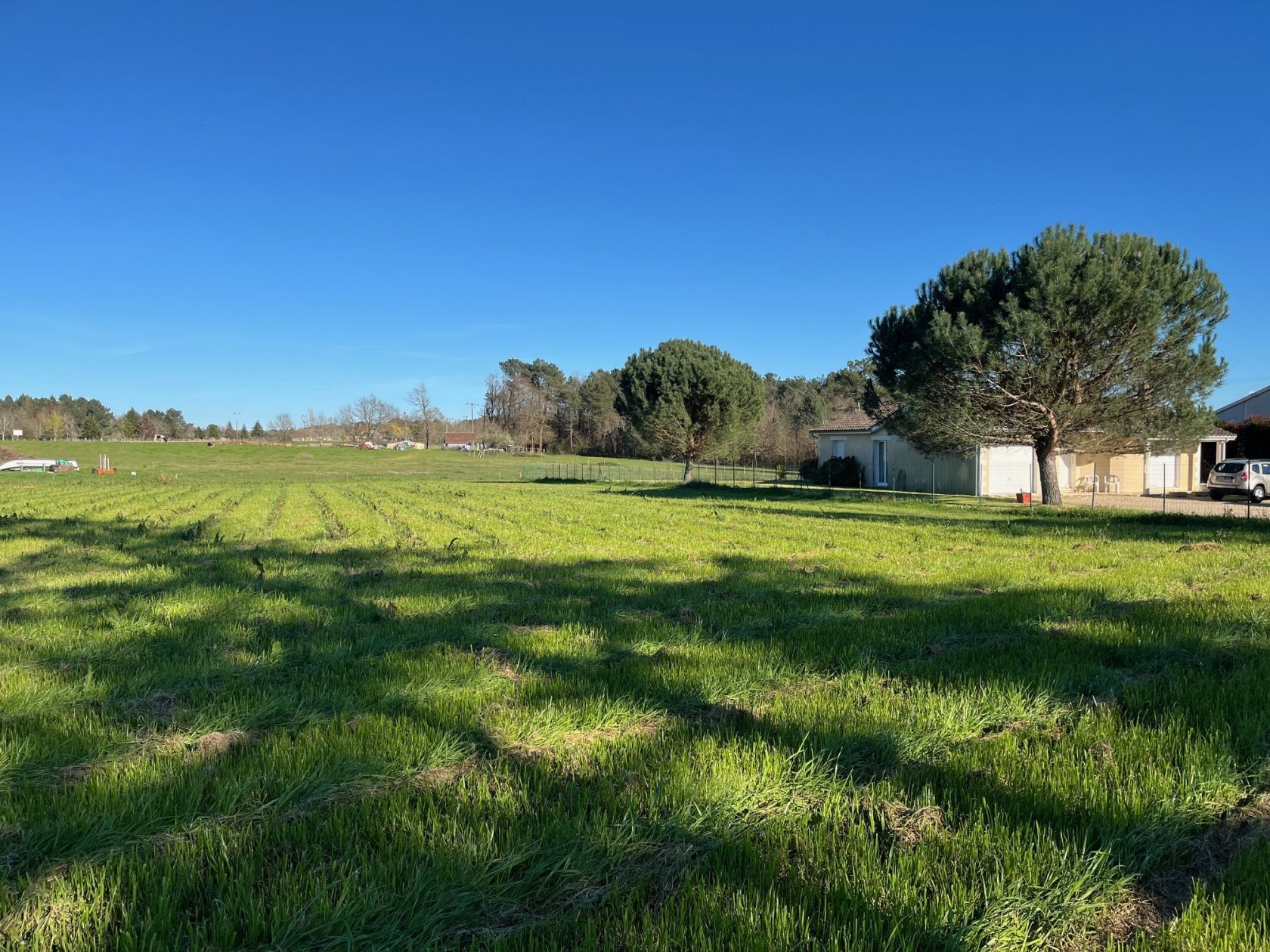 Terrain à bâtir de 1502 m² à GINESTET (24)