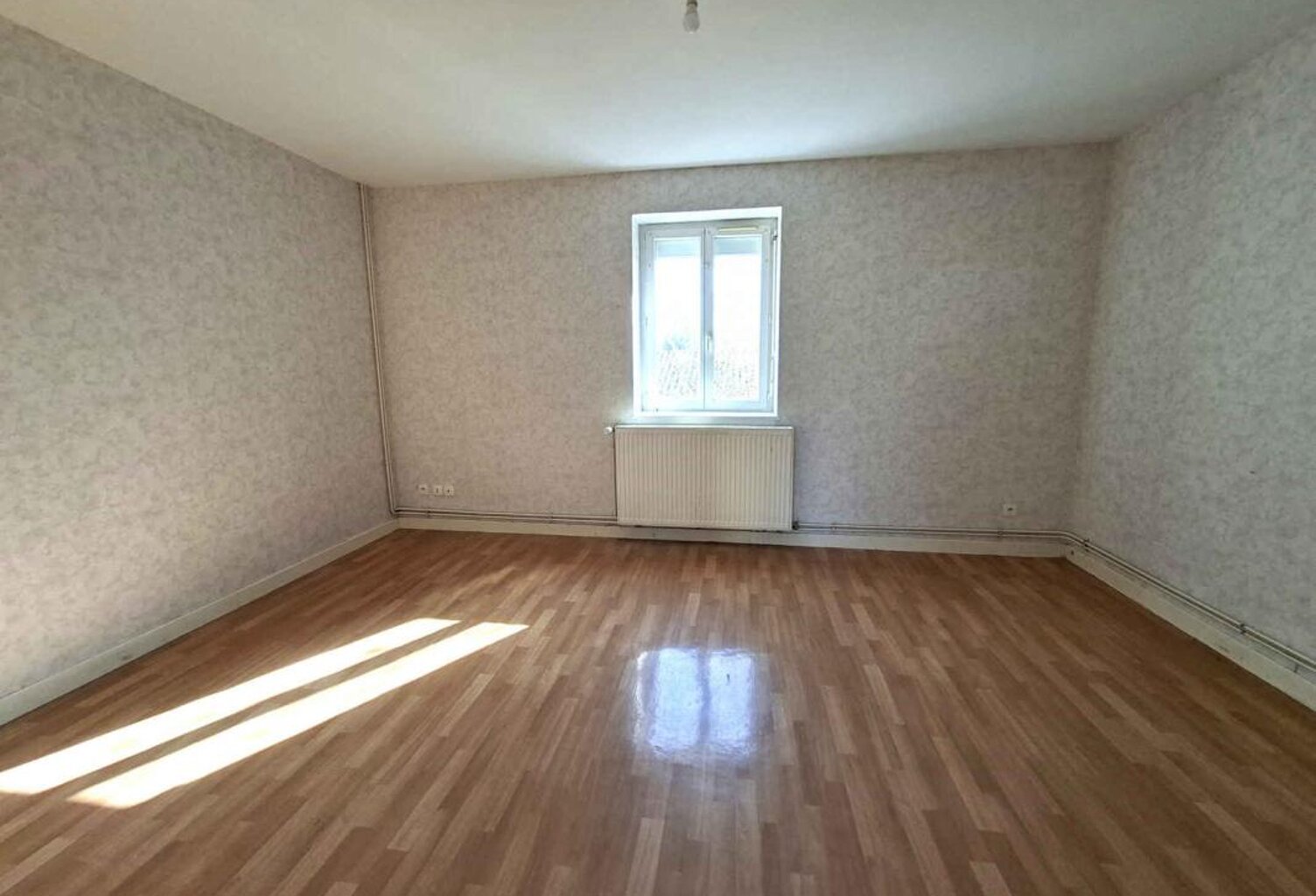 MAISON MITOYENNE 3 PIÈCES – 70,06 M² AVEC JARDIN DE 467 M² À MONTCEAU LES MINES — photo 1