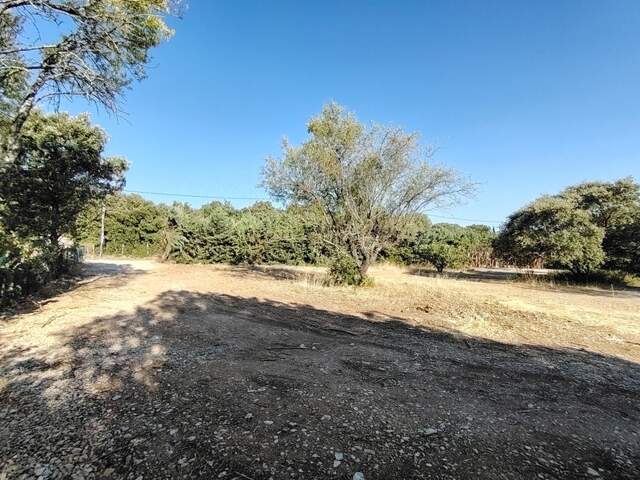 Terrain à vendre 1004m²  CUCURON (84) — photo du bien