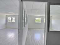 Bureau de 77 m2 à louer TRAPPES (78) — photo 2