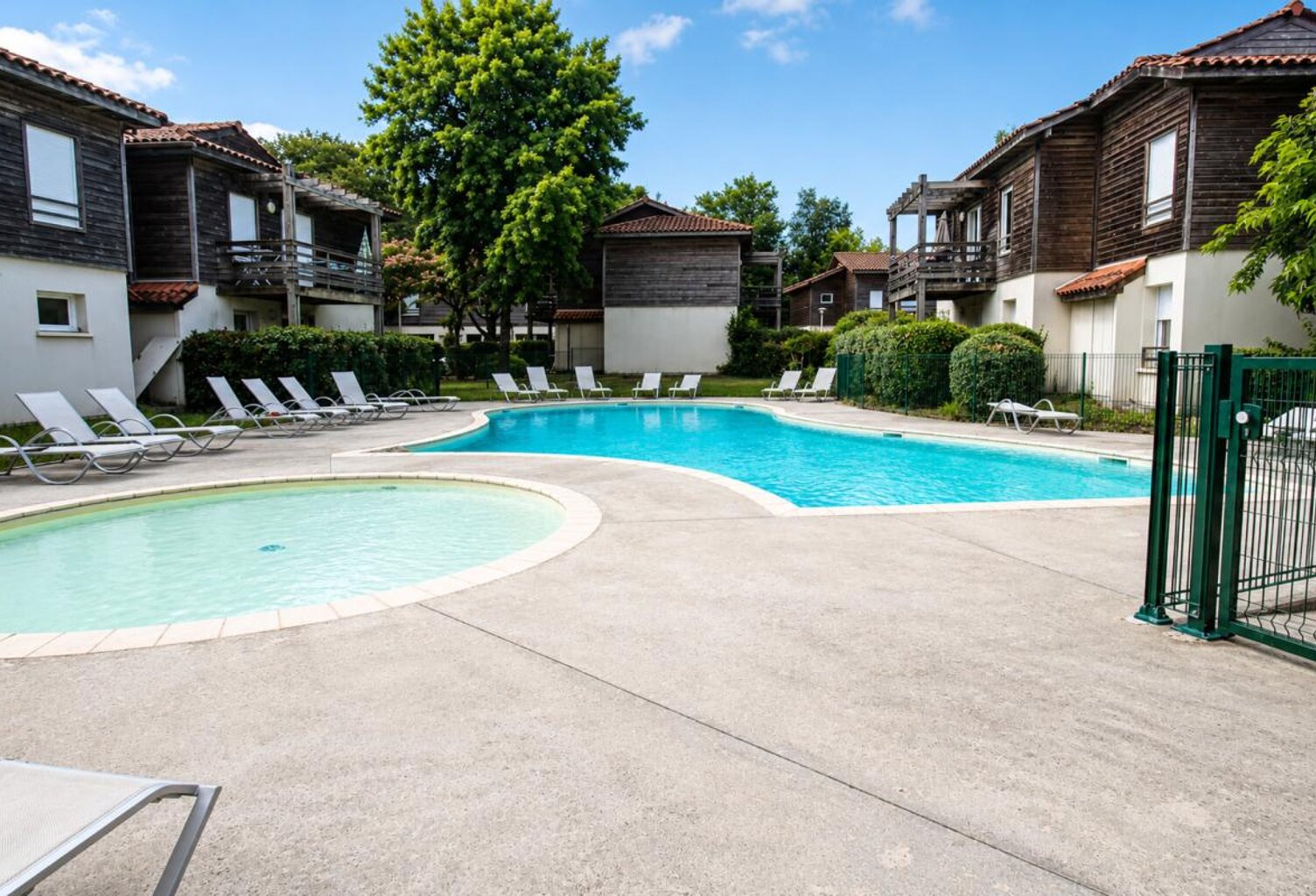 AUREILHAN - 40 - Appartement T2 30 m2  meublé avec terrasse et parking — photo 1