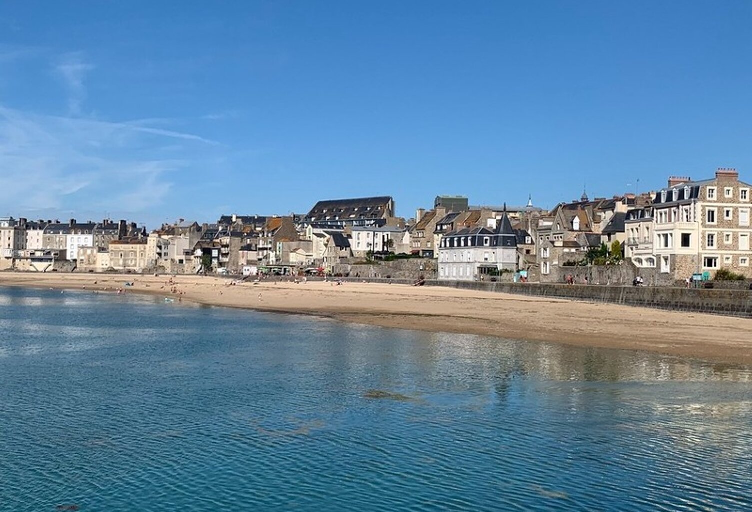 Saint-Malo – Saint-Servan Élégant duplex de caractère – 69 m² habitables (92 m² au sol) — photo 1